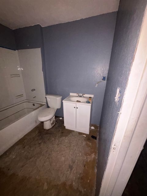 Tiny photo for 319 Kunstman Court, South Bend, IN 46601 (MLS # 202600595)