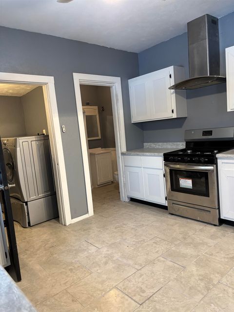 Tiny photo for 319 Kunstman Court, South Bend, IN 46601 (MLS # 202600595)
