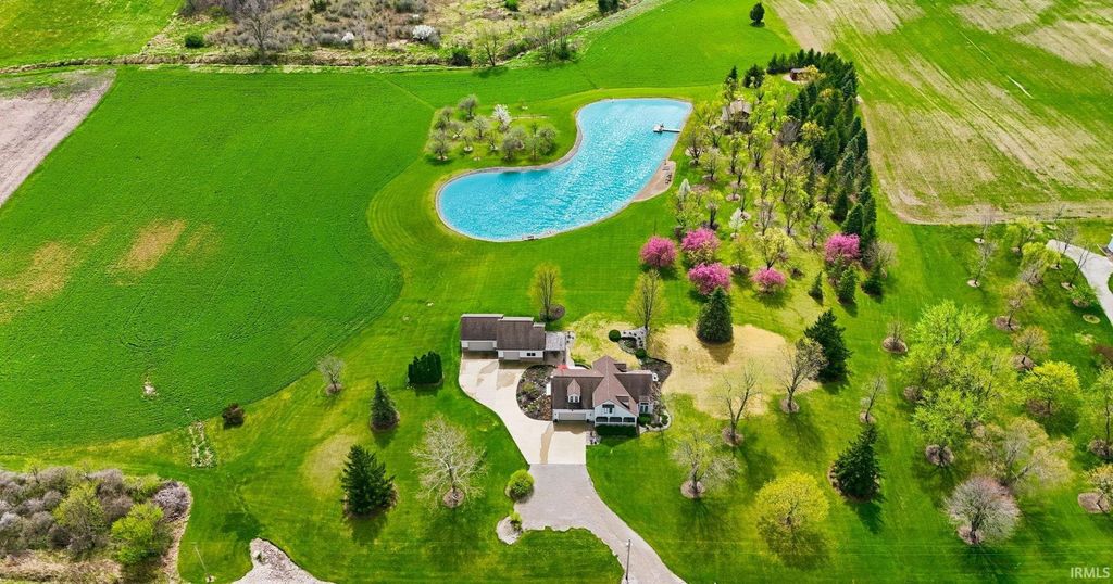 Photo of 6862 County Road 40 Road, Butler, IN 46721 (MLS # 202613325)