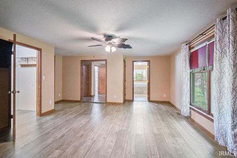 Tiny photo for 5450 S Nebraska Street, Marion, IN 46953 (MLS # 202618287)