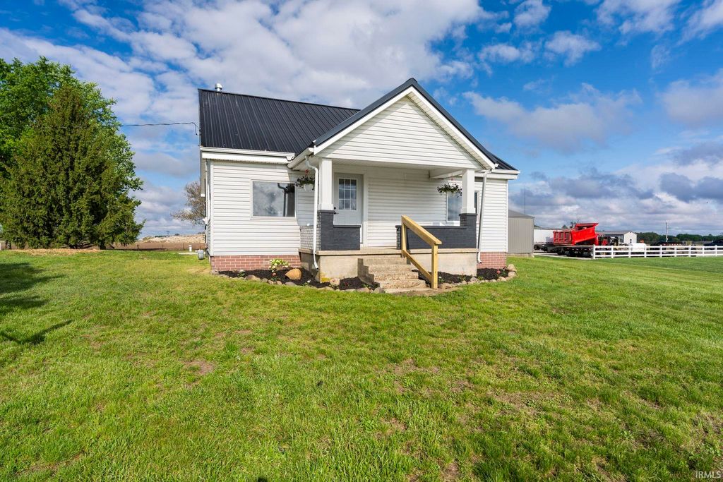 Photo of 83 W 100 S, Reynolds, IN 47980 (MLS # 202616379)