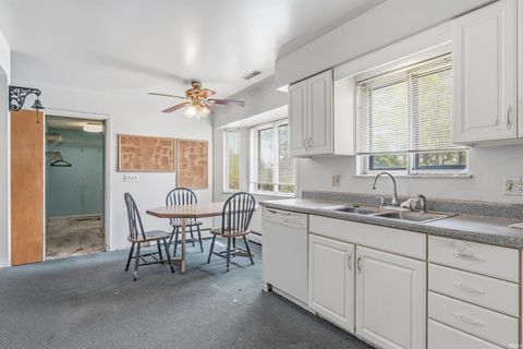 Tiny photo for 3028 Kingsley Drive, Fort Wayne, IN 46815 (MLS # 202618367)