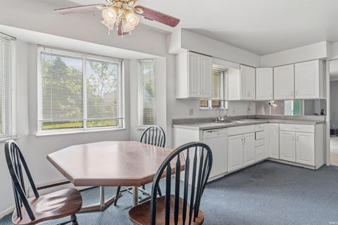 Tiny photo for 3028 Kingsley Drive, Fort Wayne, IN 46815 (MLS # 202618367)