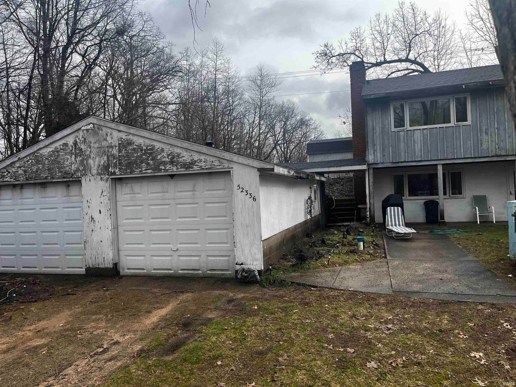 Photo of 52336 Juniper Road, South Bend, IN 46637 (MLS # 202607555)