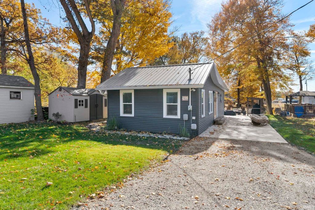 Photo of 4299 N Silver Camp Court, Monticello, IN 47960 (MLS # 202545186)