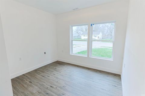 Tiny photo for 4024 Addison Street, South Bend, IN 46614 (MLS # 202613548)