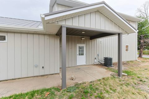 Tiny photo for 4024 Addison Street, South Bend, IN 46614 (MLS # 202613548)