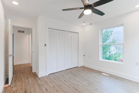 Tiny photo for 4024 Addison Street, South Bend, IN 46614 (MLS # 202613548)