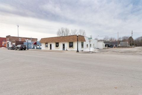 Photo of 315 N Jefferson Street, Converse, IN 46919 (MLS # 202605089)