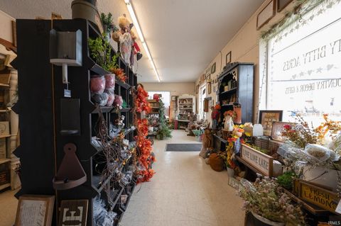 Tiny photo for 315 N Jefferson Street, Converse, IN 46919 (MLS # 202605089)