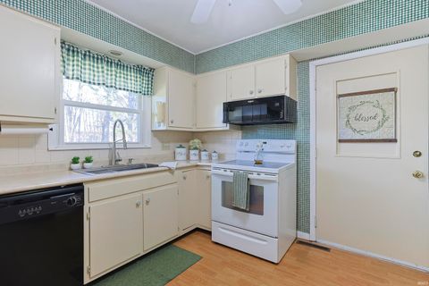 Tiny photo for 3608 Cortland Drive, Elkhart, IN 46514 (MLS # 202605691)