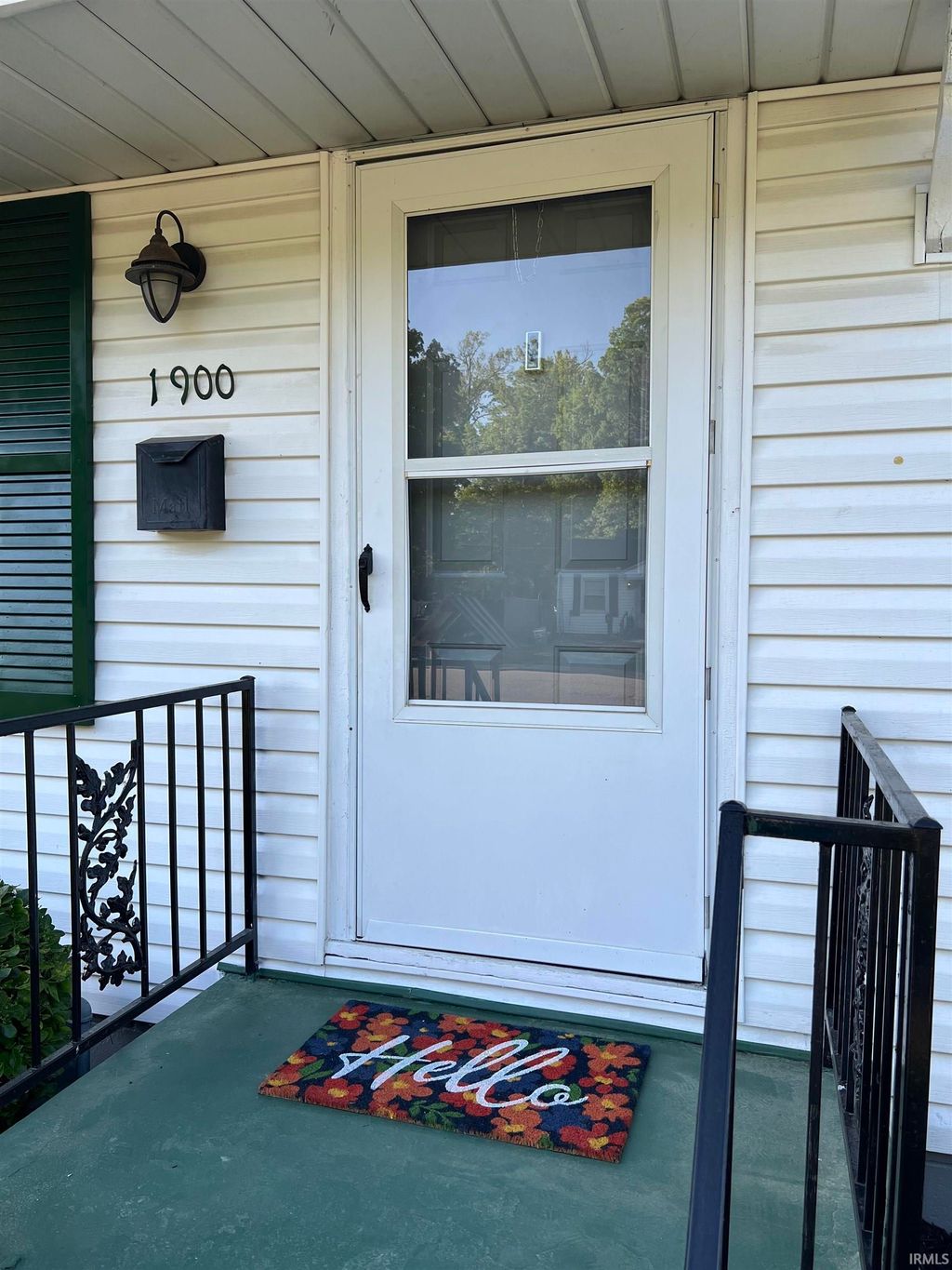 Photo of 1900 Cass Avenue, Evansville, IN 47714 (MLS # 202614405)