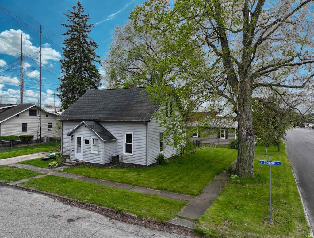 Photo of 121 W Spring Street, Winamac, IN 46996 (MLS # 202615852)