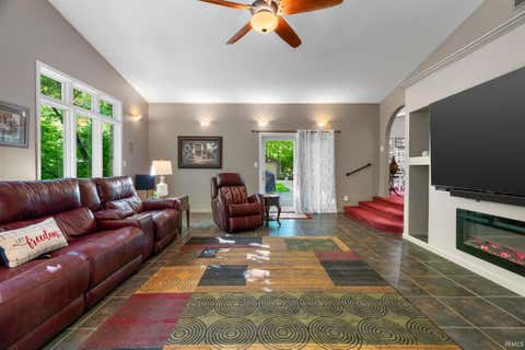 Tiny photo for 8900 Kirkridge Lane, Lafayette, IN 47905 (MLS # 202623991)