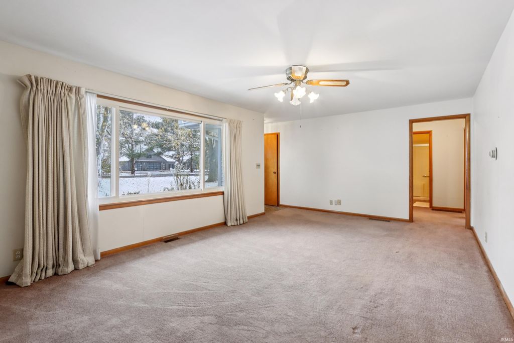 Photo of 1670 W Old Waynetown Road, Crawfordsville, IN 47933 (MLS # 202545567)