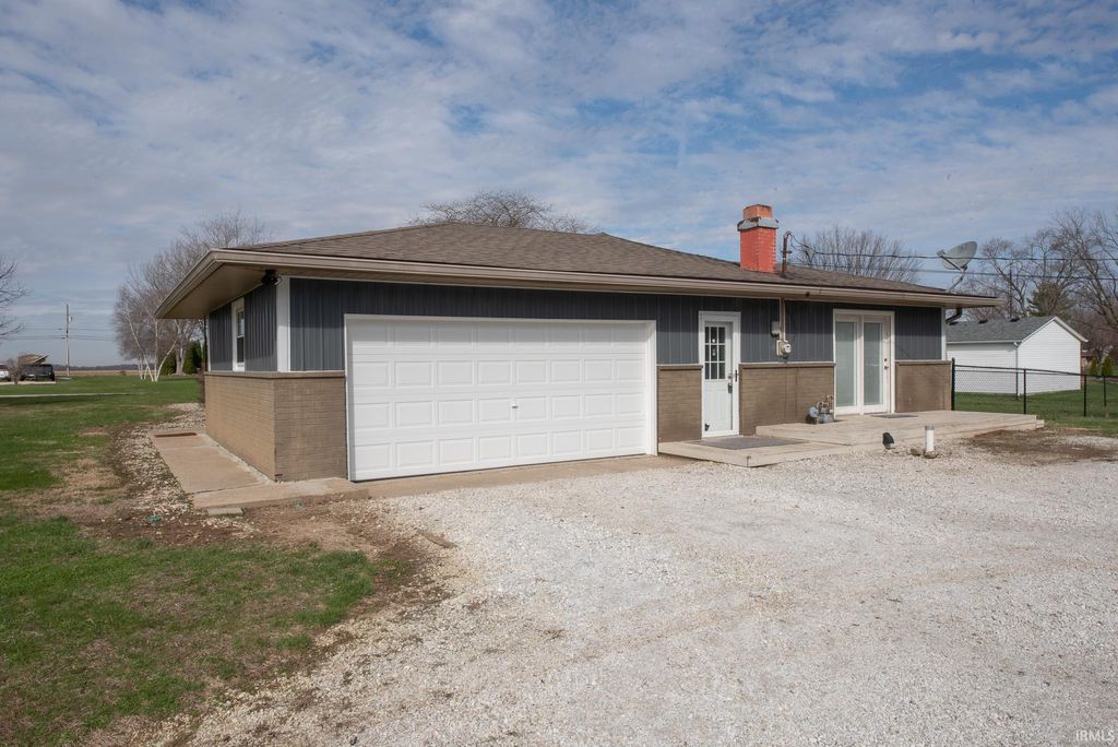 Photo of 5 Samuel Court, Lafayette, IN 47905 (MLS # 202609820)