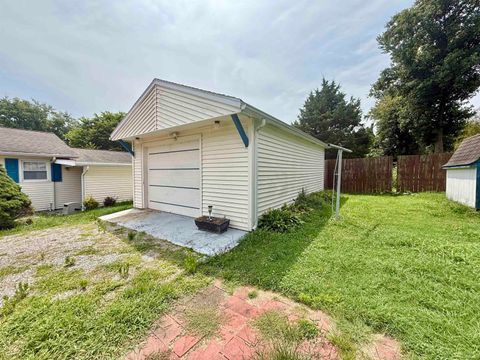 Tiny photo for 514 N First Street, Owensville, IN 47665 (MLS # 202630129)