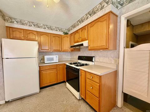 Tiny photo for 514 N First Street, Owensville, IN 47665 (MLS # 202630129)