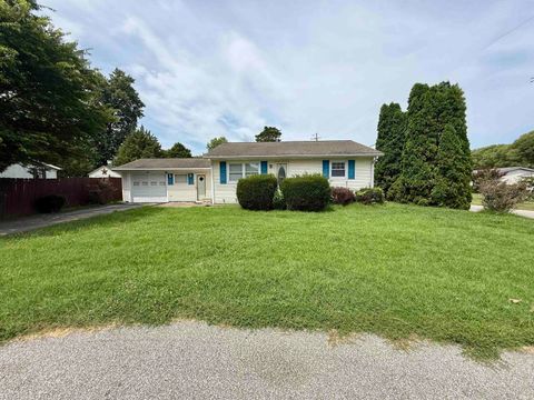 Tiny photo for 514 N First Street, Owensville, IN 47665 (MLS # 202630129)