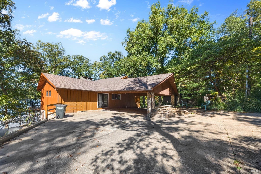 Photo of 10911 E Mona Drive, Huntingburg, IN 47542 (MLS # 202641143)