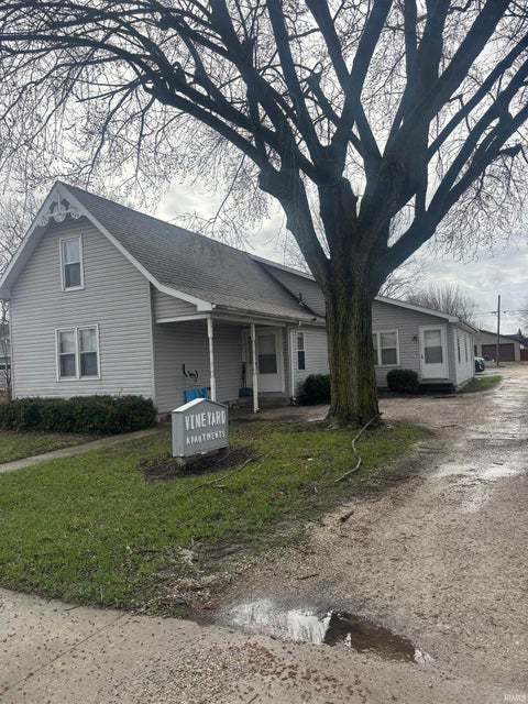 Photo for 615 E Votaw Street