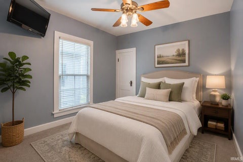 Tiny photo for 703 S Frederick Street, Evansville, IN 47714 (MLS # 202632086)