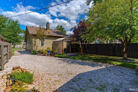Tiny photo for 703 S Frederick Street, Evansville, IN 47714 (MLS # 202632086)