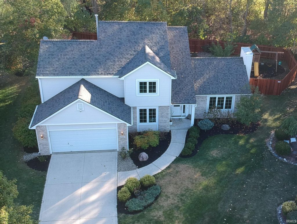 Photo of 1118 Hidden Creek Cove, Fort Wayne, IN 46845 (MLS # 202541313)