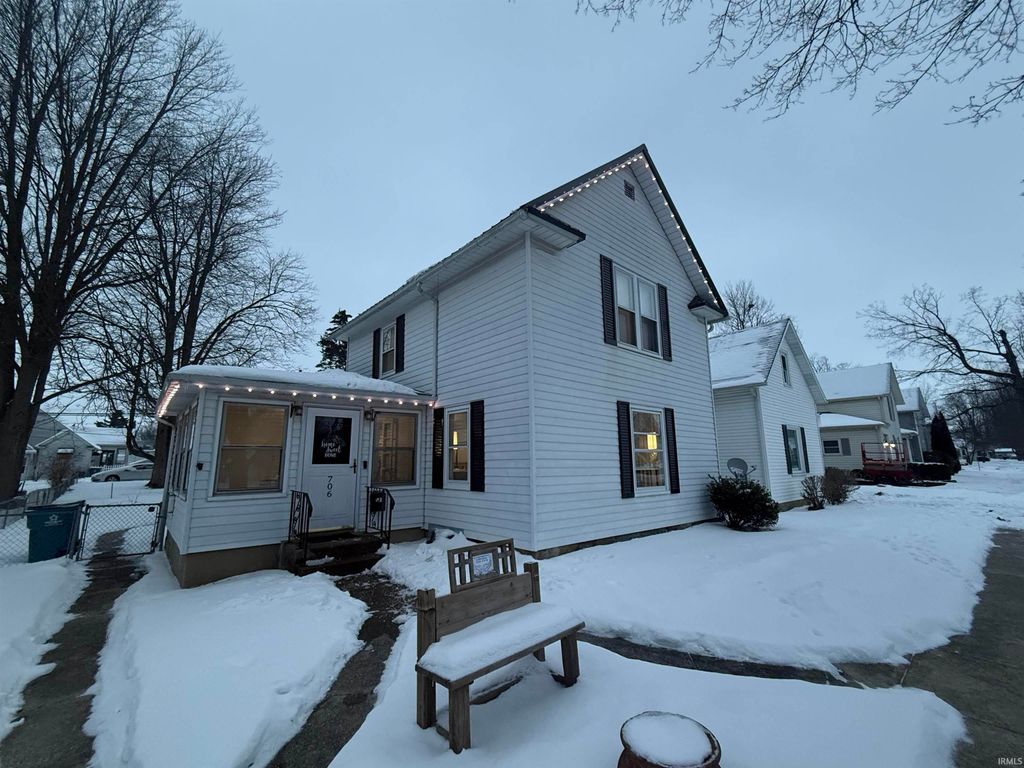 Photo of 706 E 9th Street, Auburn, IN 46706 (MLS # 202603317)