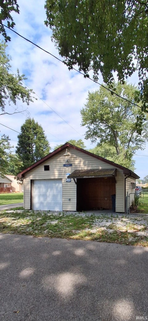 Tiny photo for 210 S Callahan Street, Lyons, IN 47443 (MLS # 202638819)