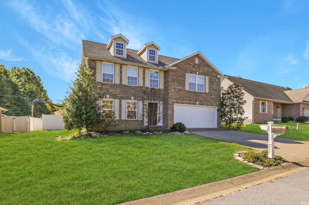 Photo of 2311 Belize Drive, Evansville, IN 47725 (MLS # 202543244)