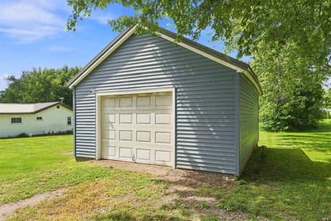 Tiny photo for 712 N Cavin Street, Ligonier, IN 46767 (MLS # 202634189)