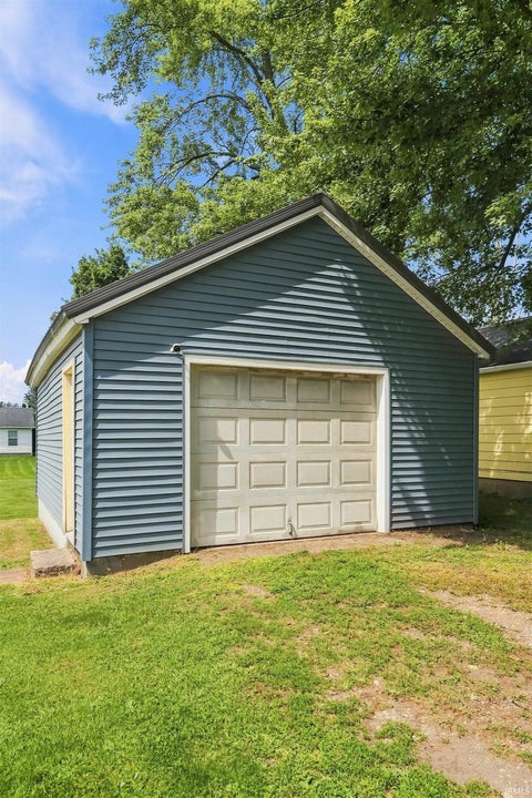 Tiny photo for 712 N Cavin Street, Ligonier, IN 46767 (MLS # 202634189)