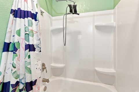 Tiny photo for 712 N Cavin Street, Ligonier, IN 46767 (MLS # 202634189)