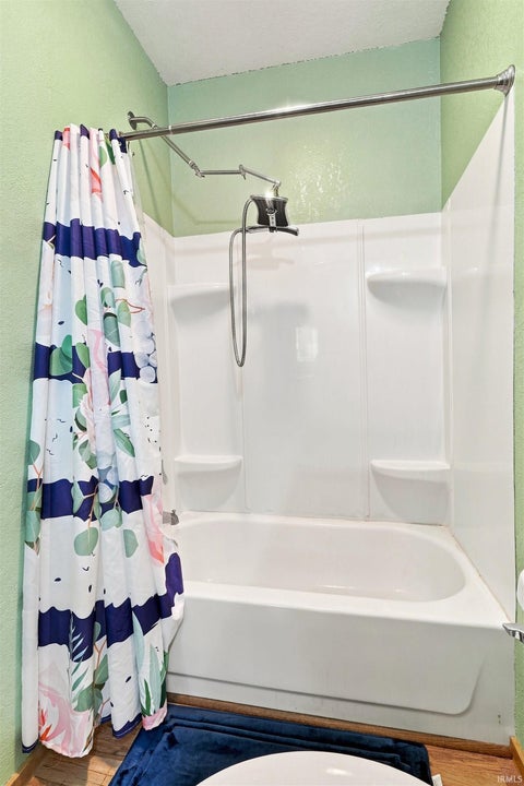 Tiny photo for 712 N Cavin Street, Ligonier, IN 46767 (MLS # 202634189)