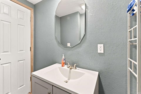 Tiny photo for 712 N Cavin Street, Ligonier, IN 46767 (MLS # 202634189)