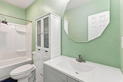 Tiny photo for 712 N Cavin Street, Ligonier, IN 46767 (MLS # 202634189)
