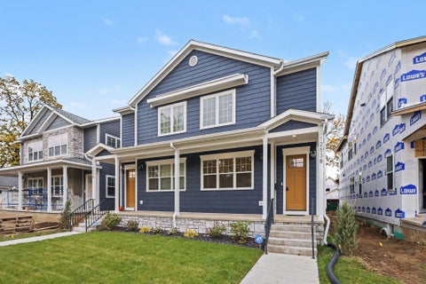 Photo of 1253 Corby Boulevard #B, South Bend, IN 46617 (MLS # 202644938)
