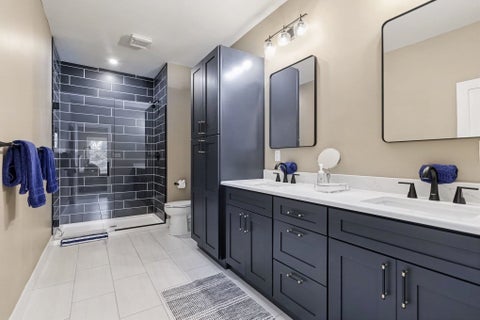 Tiny photo for 1253 Corby Boulevard #B, South Bend, IN 46617 (MLS # 202644938)