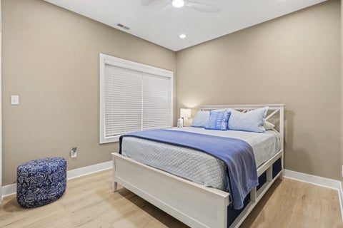 Tiny photo for 1253 Corby Boulevard #B, South Bend, IN 46617 (MLS # 202644938)