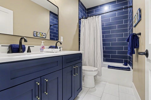 Tiny photo for 1253 Corby Boulevard #B, South Bend, IN 46617 (MLS # 202644938)
