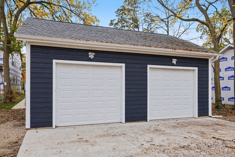 Tiny photo for 1253 Corby Boulevard #B, South Bend, IN 46617 (MLS # 202644938)