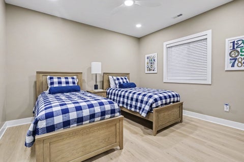 Tiny photo for 1253 Corby Boulevard #B, South Bend, IN 46617 (MLS # 202644938)