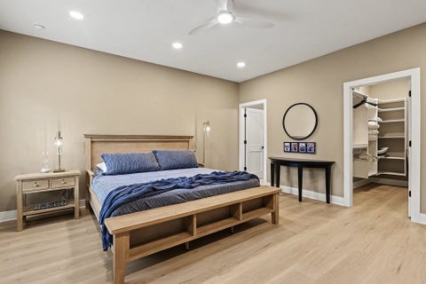 Tiny photo for 1253 Corby Boulevard #B, South Bend, IN 46617 (MLS # 202644938)