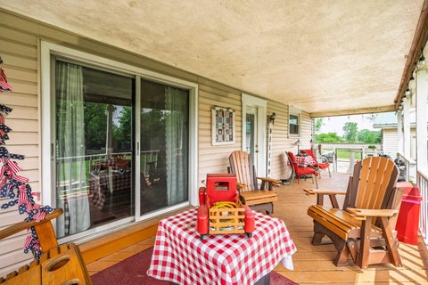 Tiny photo for 500 S County Road 700 E, Parker City, IN 47367 (MLS # 202629497)