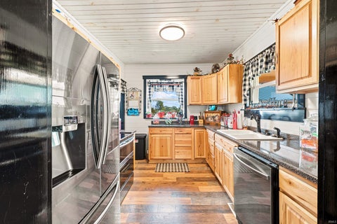 Tiny photo for 500 S County Road 700 E, Parker City, IN 47367 (MLS # 202629497)