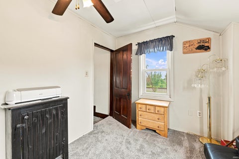 Tiny photo for 500 S County Road 700 E, Parker City, IN 47367 (MLS # 202629497)
