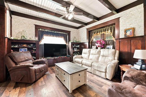 Tiny photo for 500 S County Road 700 E, Parker City, IN 47367 (MLS # 202629497)