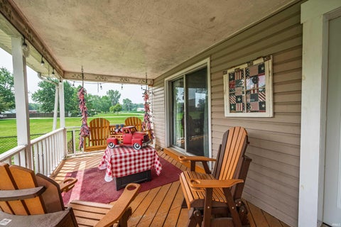 Tiny photo for 500 S County Road 700 E, Parker City, IN 47367 (MLS # 202629497)