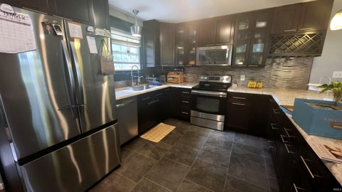 Tiny photo for 211 N Miller Manor Court, Monticello, IN 47960 (MLS # 202639280)